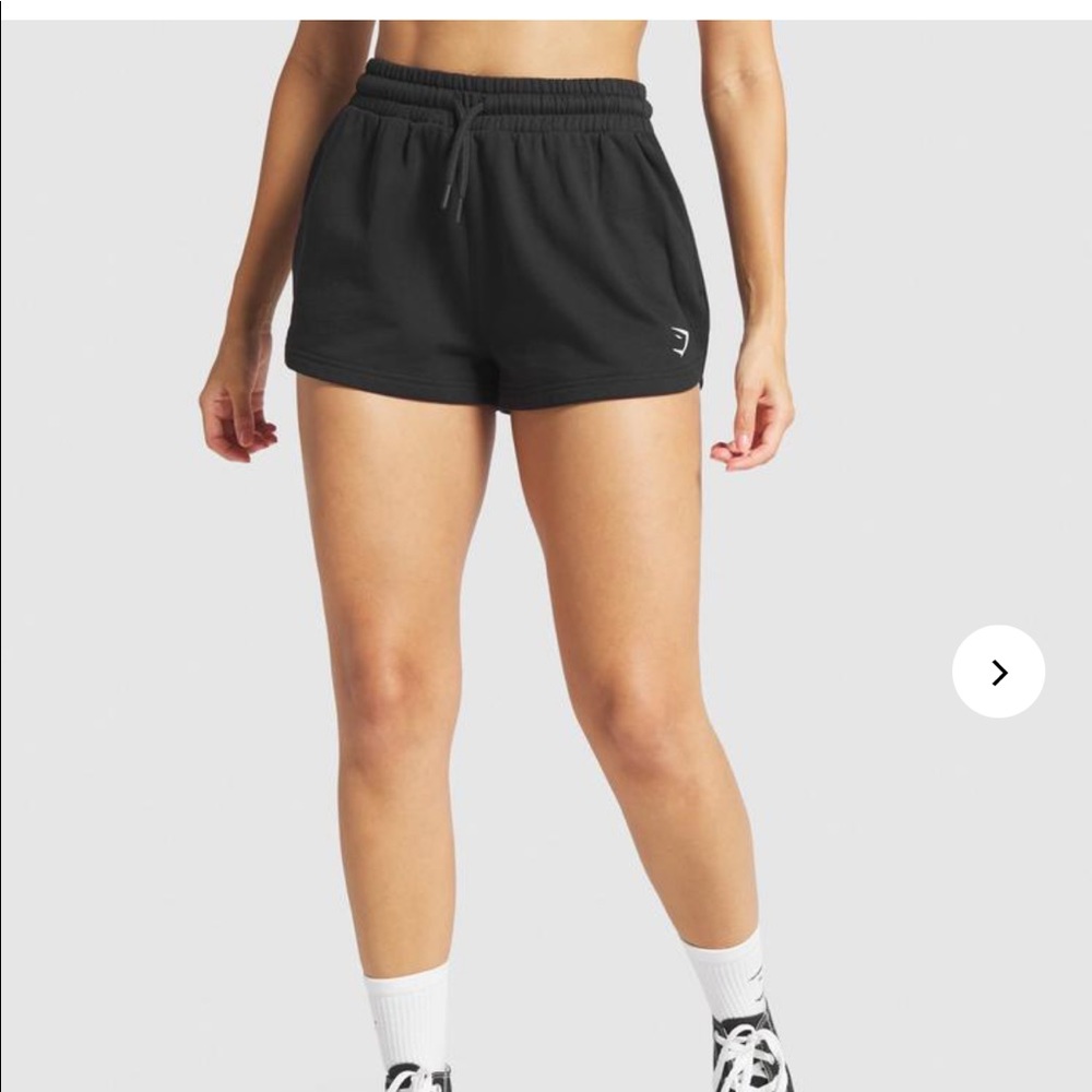 Gymshark throw on shorts size M
